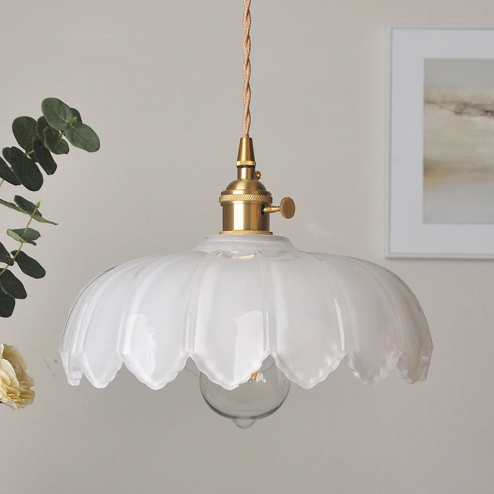 Elegant Radiance | Ceiling Lamp with a Modern Design